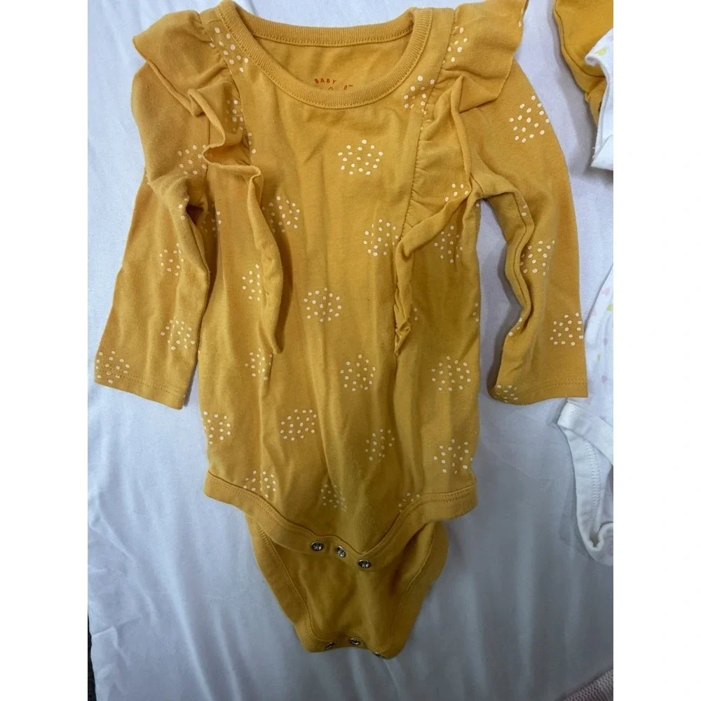 Lot of 12 Baby Girl Clothes Newborn 0-3M 3-6M Dresses Bodysuits Pajamas